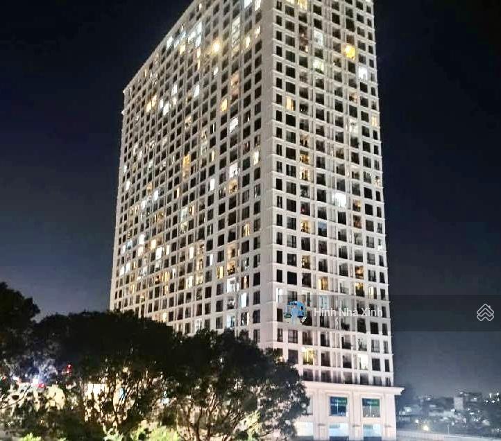 Bán biệt thự 6 tầng thang máy royal city, thông sàn vỉa hè rộng kinh doanh, khu vực ở cưc sướng
