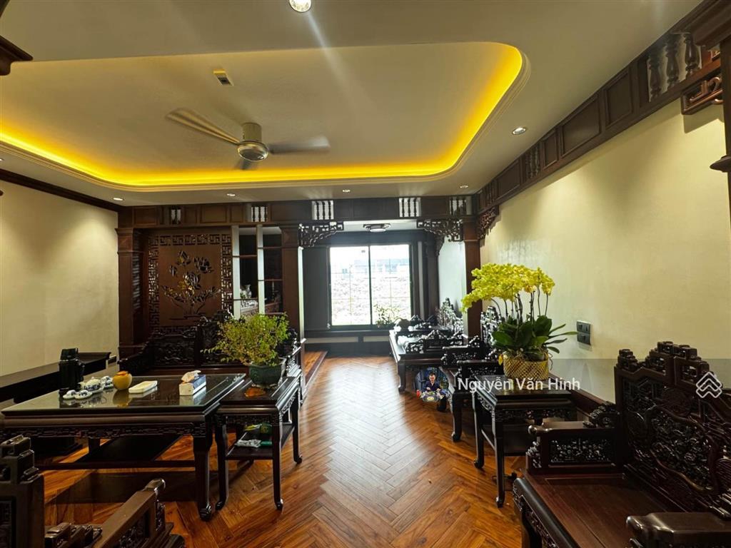 Bán nhà phố hào nam đống đa gara ô tô diện tích rộng như biệt thự, ở sướng, giá rẻ, chỉ hơn 30 tỷ