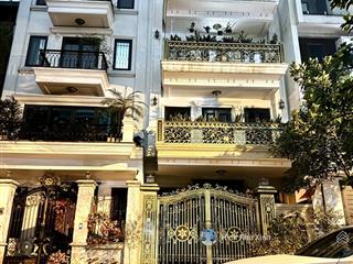 Bán biệt thự 6 tầng thang máy royal city, thông sàn vỉa hè rộng kinh doanh, khu vực ở cưc sướng