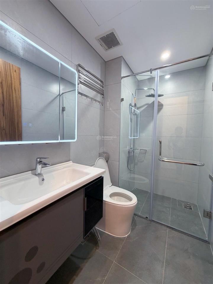 Bán nhà thái thịnh  đống đa phân lô, ô tô đỗ gần, 52m 6 tầng mặt tiền 5m mà chỉ loanh quanh 11 tỷ