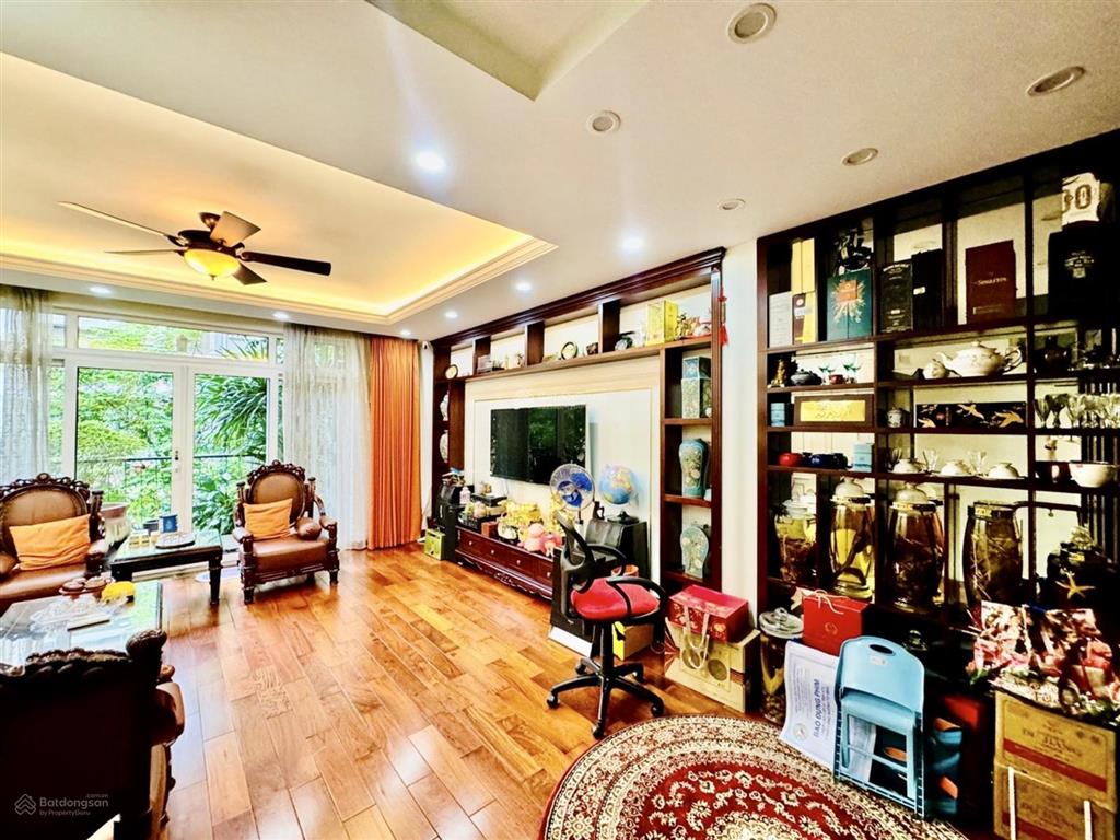 Bán gấp nhà gara 2 ô tô, kinh doanh phố tôn đức thắng 100m2 7 tầng thang máy mặt tiền 5.5m hơn 30ty