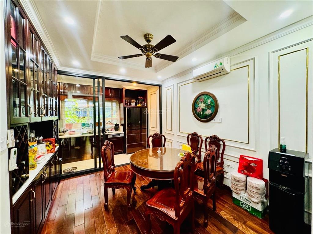 Bán gấp nhà gara 2 ô tô, kinh doanh phố tôn đức thắng 100m2 7 tầng thang máy mặt tiền 5.5m hơn 30ty