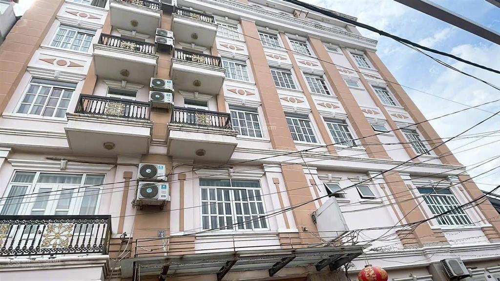 Chính chủ cần bán khách sạn hoà phát quận thủ đức. 6 tầng 525m2. giá thương lượng tốt