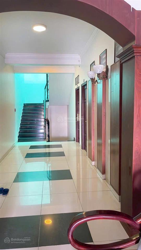 Chính chủ cần bán khách sạn hoà phát quận thủ đức. 6 tầng 525m2. giá thương lượng tốt