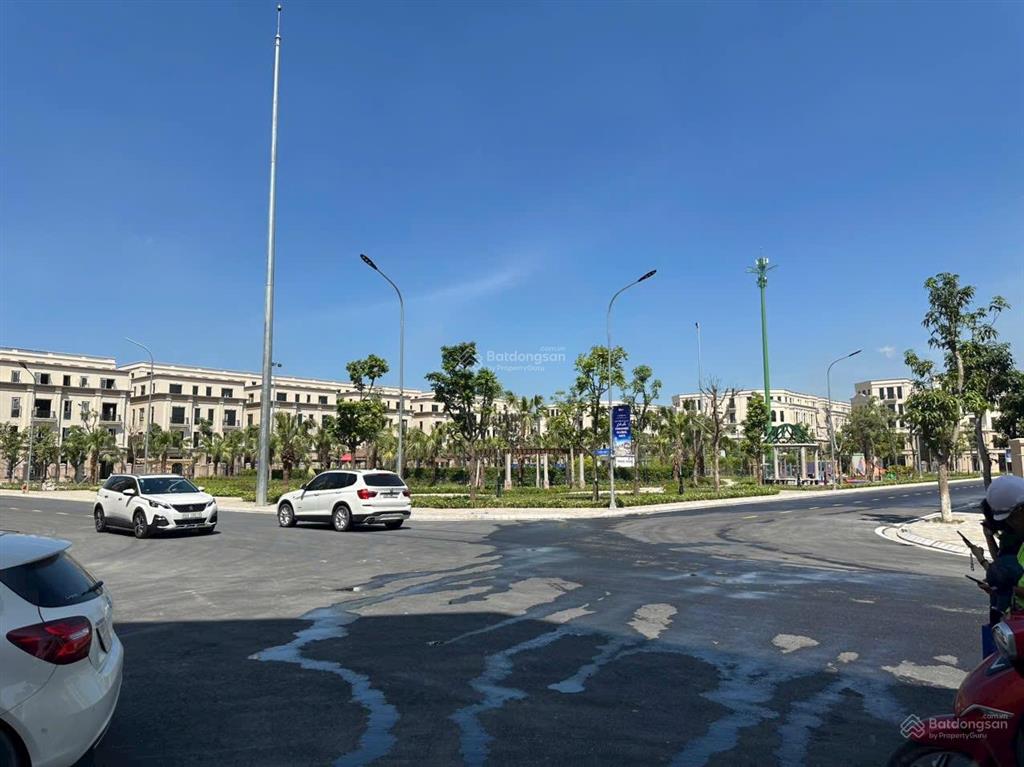 Giá tốt mua xẻ khe 69m² siêu đẹp dự án vinhomes cổ loa