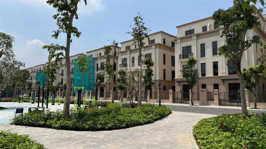 Giảm giá để vào việc căn song lập 136m2 giá 51.8 tỷ  vinhomes cổ loa