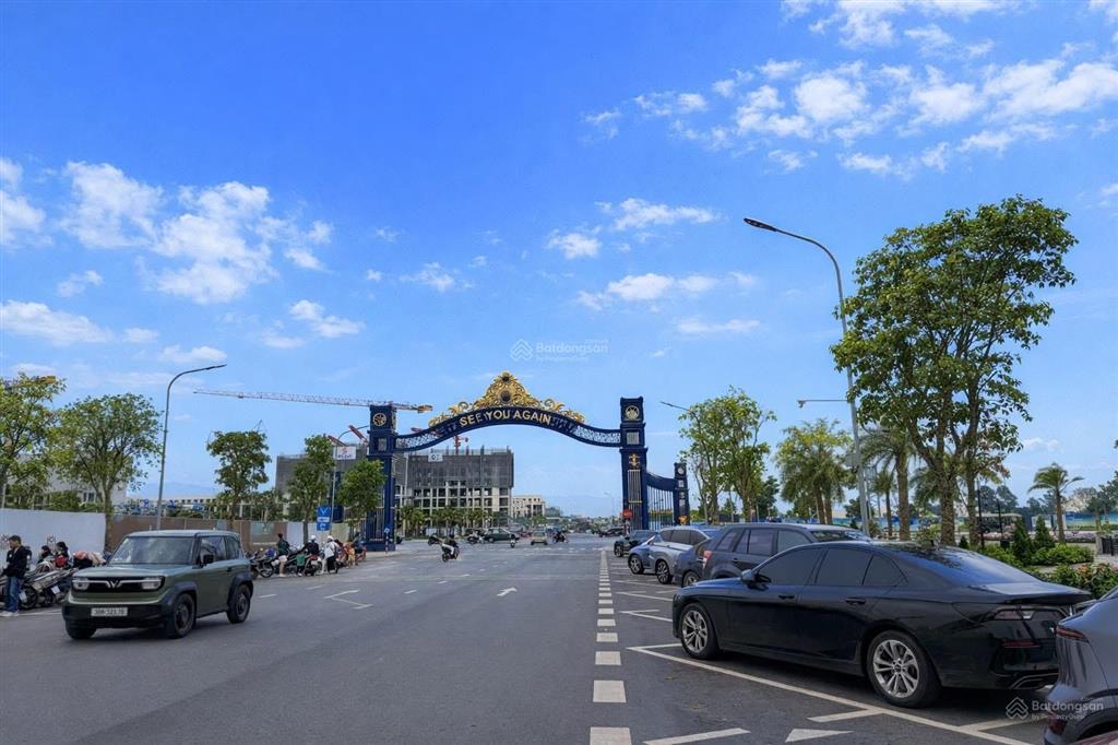 Bán gấp liền kề viễn đông  75m2 không lỗi lầm gì giá 21.5 tỷ