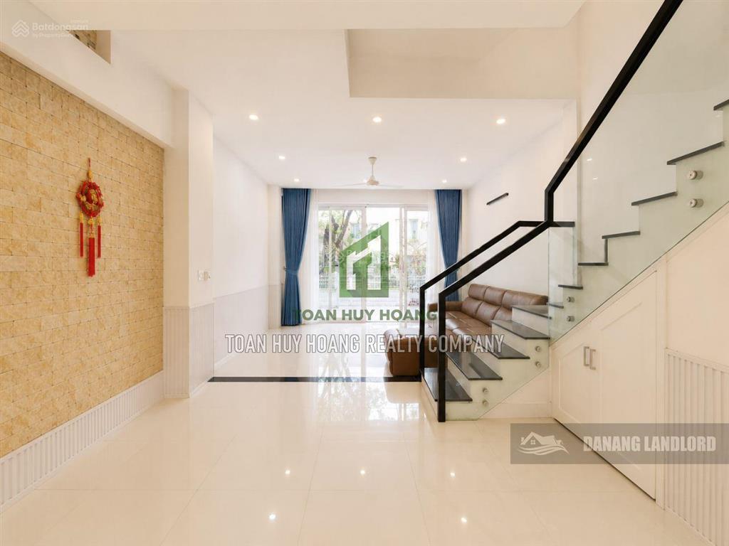Nhà 4 phòng ngủ nội thất đẹp ở euro village