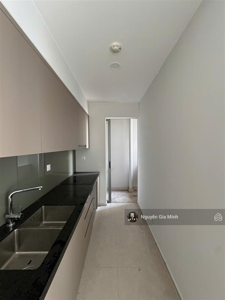 Định cư nước ngoài nên bán 2pn 2wc giá chỉ 2,75tỷ  59m2 tầng trung view đẹp cc westgate an gia