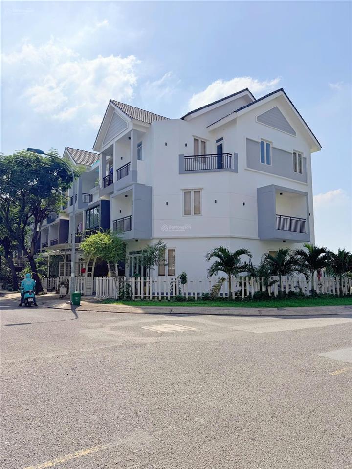 Cần bán nhà khu compound park riverside (bưng ông thoàn, q9)  75m2  chuyên nhận ký gửi mua bán q9