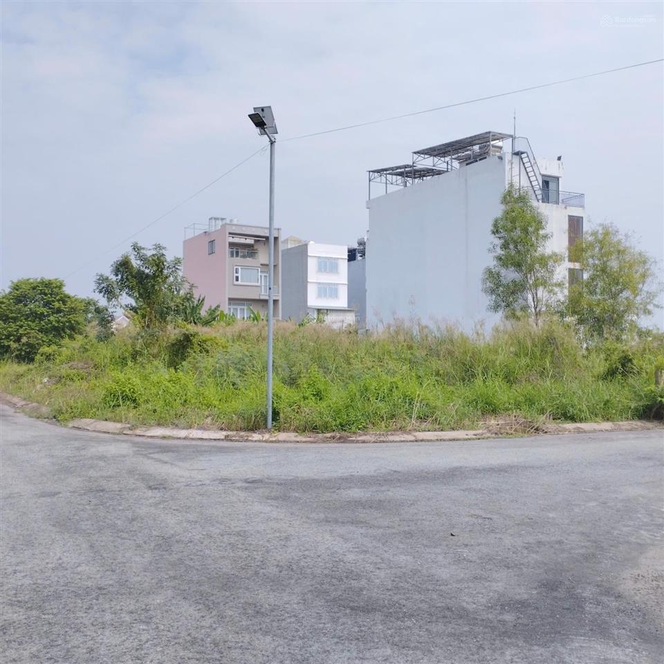 Cần bán đất nền dt 90120m2, kdc sở văn hoá thông tin, đường bưng ông thoàn, phường phú hữu, q9