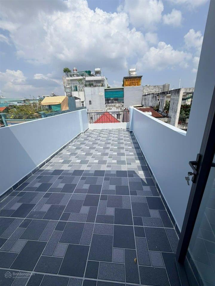 Cần bán nhà 3 tầng gần bến xe quận 8. 53 m giá 5 tỷ 950 triệu thương lượng. sổ hồng riêng
