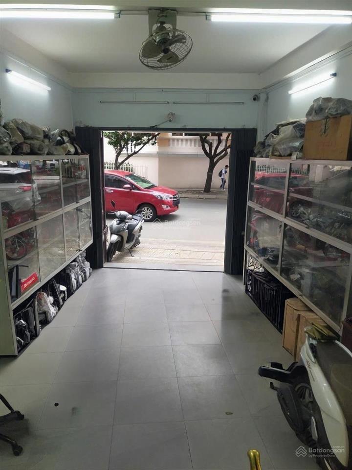 Hàng hiếm trung tâm q5 trần bình trọng 4 tầng 33m², 14,2 tỷ, ô tô ngủ trong nhà đang kinh doanh
