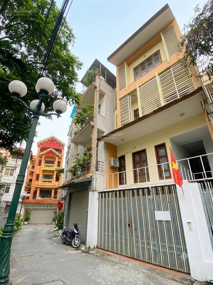 Bán nhà kim đồng chủ thiện chí bán giá giảm hơn 2 tỷ 100m chỉ có 20 tỷ còn thương lượng