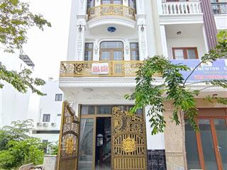 Xe hơi đỗ cửa ngày đêm  nhà mới thống nhất p10, gv. 5x12m, gần bv hồng đức