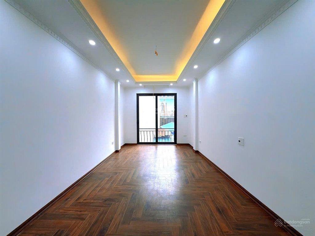 8.2 tỷ  x 6 tầng  phố yên lãng  đống đa  nhà xây mới  full nội thất