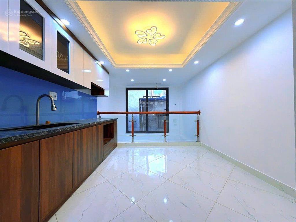 8.2 tỷ  x 6 tầng  phố yên lãng  đống đa  nhà xây mới  full nội thất