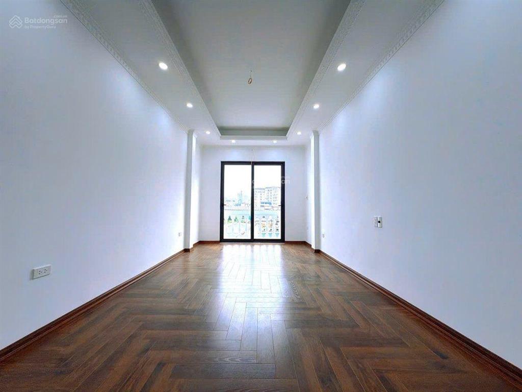 8.2 tỷ  x 6 tầng  phố yên lãng  đống đa  nhà xây mới  full nội thất