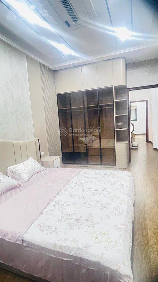Bán nhà riêng 47m2, 4pn, 4wc tại hào nam, cát linh, đống đa, 18,9 tỷ vnd ngõ oto.