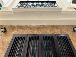 Bán nr 35m2, 11,3 tỷ tại phố láng hạ, đống đa, hà nội, 3pn, 3wc, 5 tầng