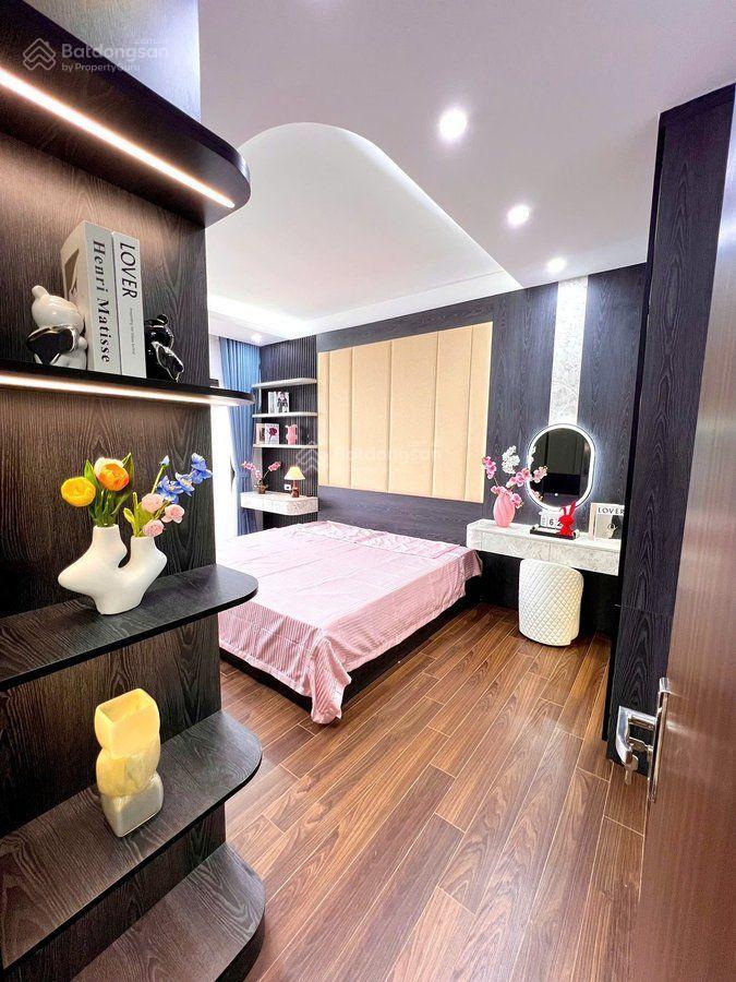 Chính chủ cần bán căn hộ cao cấp 102 thái thịnh (hathanh) ở thái thịnh, giá 11 tỷ, sổ 115m2.