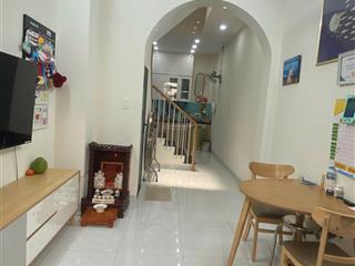 Chính chủ  sổ hồng riêng  nhà mới 99%  gần ngã tư lê văn sỹ & phạm văn hai