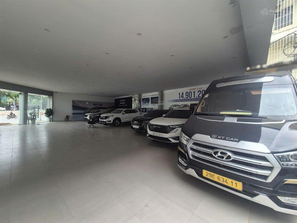 Cho thuê 400m2 mặt phố võ chí công, mặt tiền 25m