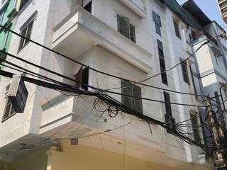 Cho thuê tầng 1 nhà ngõ 82 chùa láng dt 50m² căn góc, chếch mặt hồ, vị trí đẹp