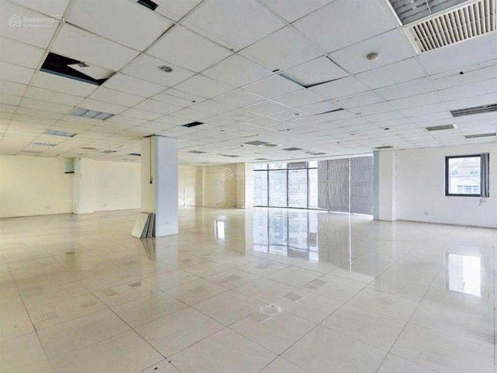 Lucky building trần thái tông, cầu giấy chào thuê sàn văn phòng giá tốt, sẵn bàn giao