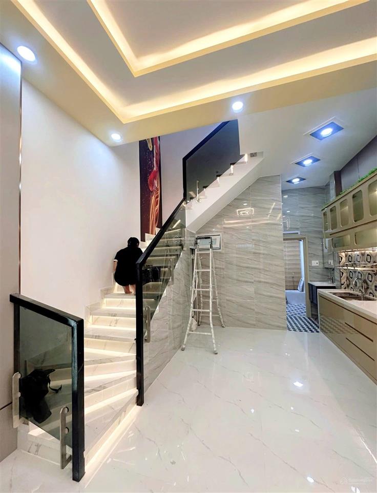 Hiếm  nhà 48m2 đường chiến lược, giá cực tốt, mới tinh