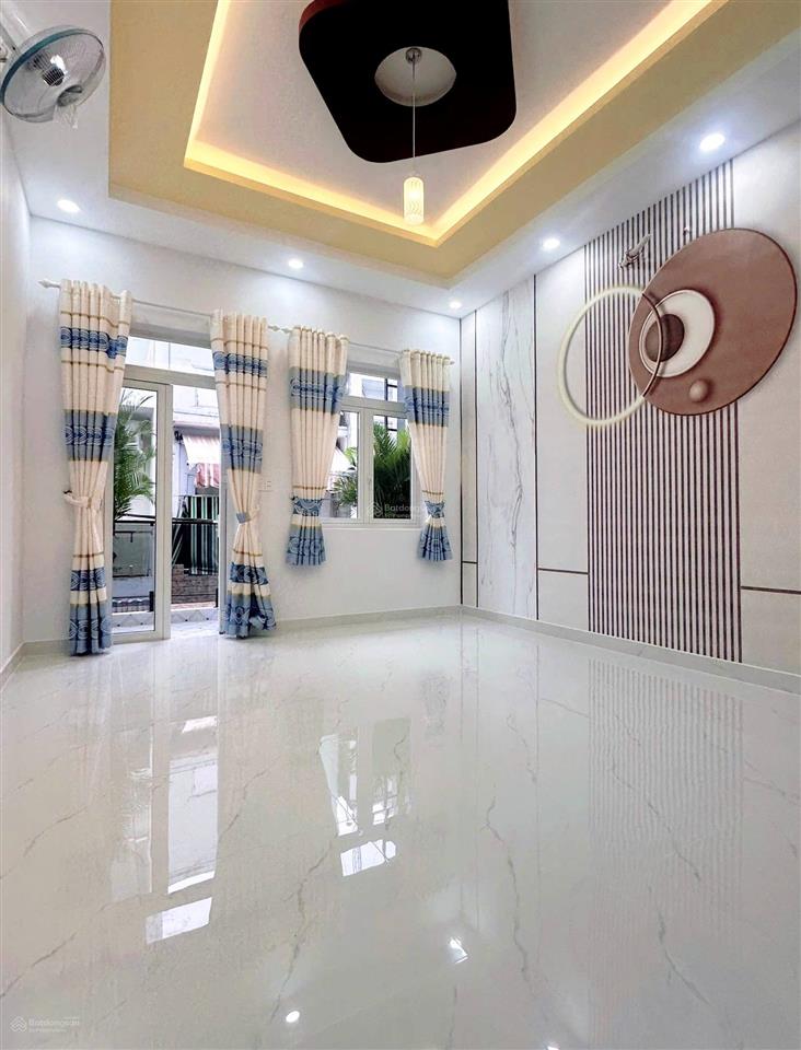 Hiếm  nhà 48m2 đường chiến lược, giá cực tốt, mới tinh