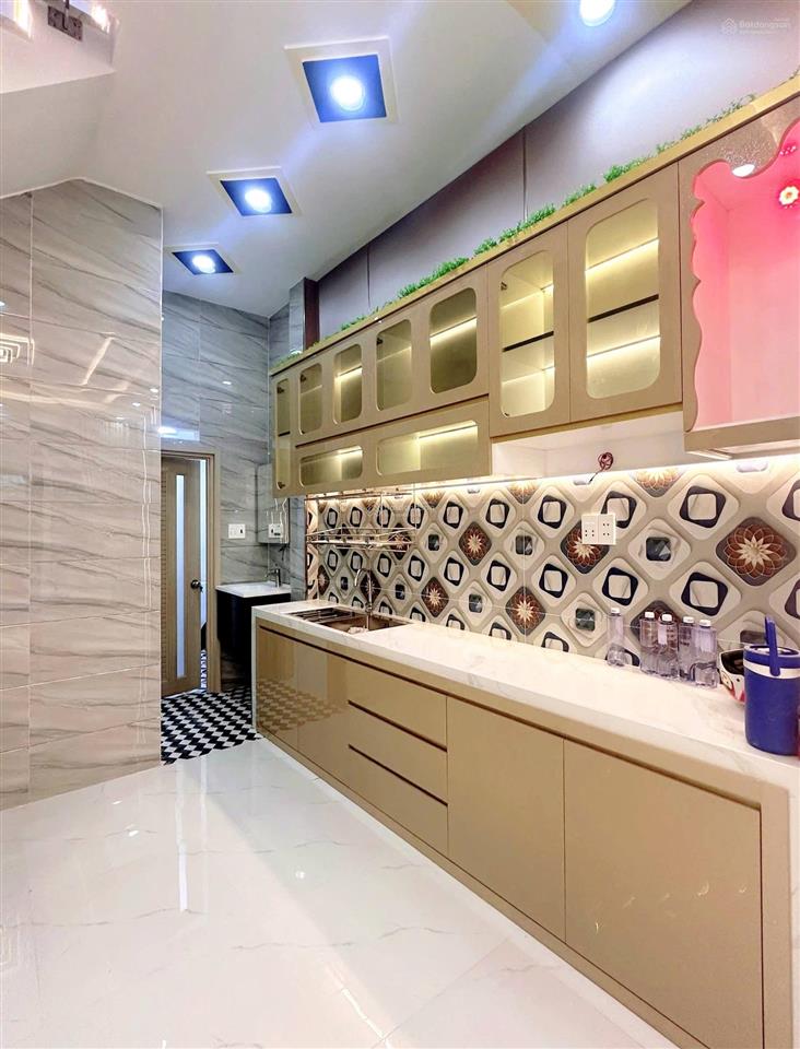 Hiếm  nhà 48m2 đường chiến lược, giá cực tốt, mới tinh