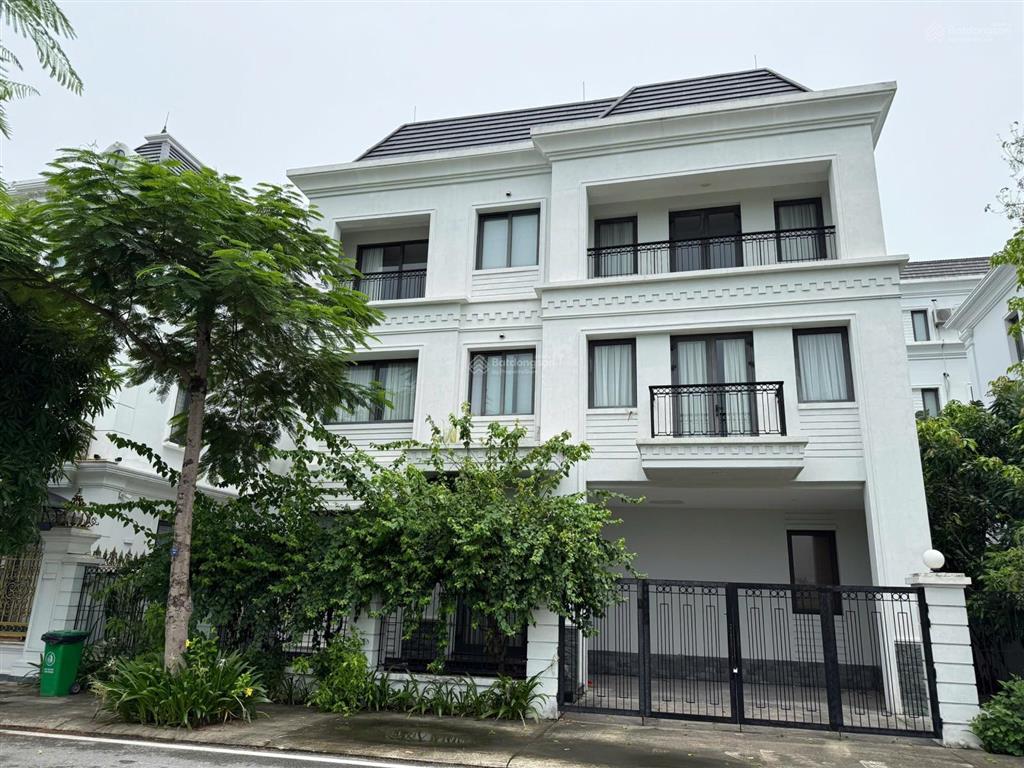 Cần bán căn biệt thự ven hồ ngọc trai, khu du lịch đông hùng thắng, bãi cháy, tp. hạ long