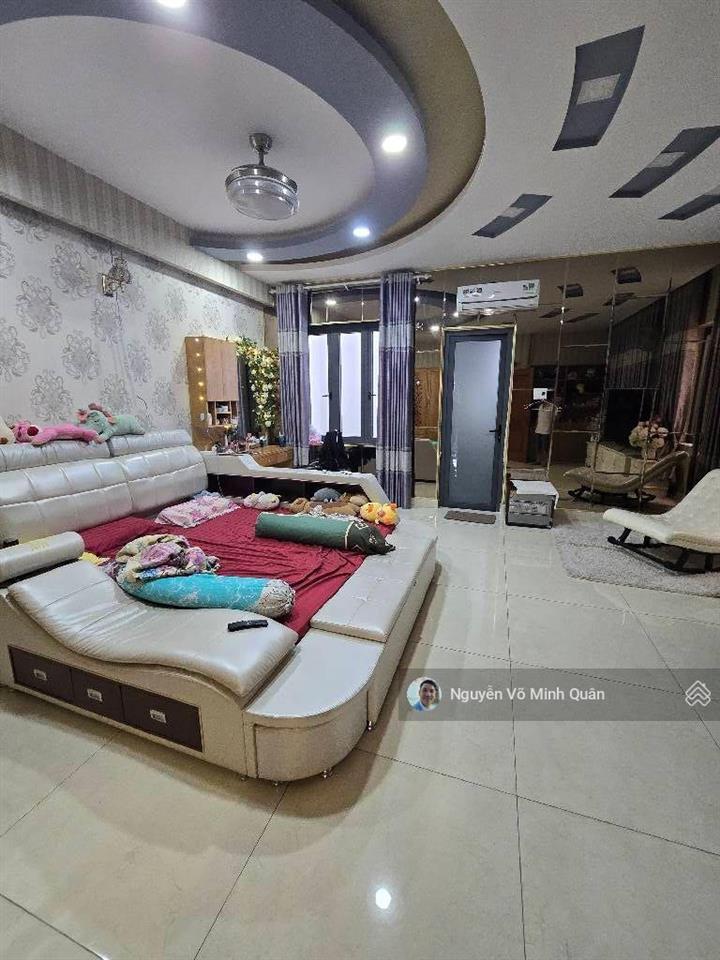 Nhà 6 tầng thang máy, khu phân lô phan huy ích tân bình. tặng full nội thất. dt 5mx23m nở hậu 6m.