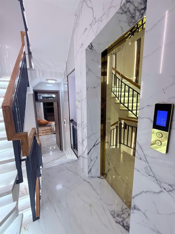 Nhà mới 5 tầng thang máy full nội thất.dt 4mx16m khu dân cư vip phan huy ích p an hội tây.chỉ 12 tỷ