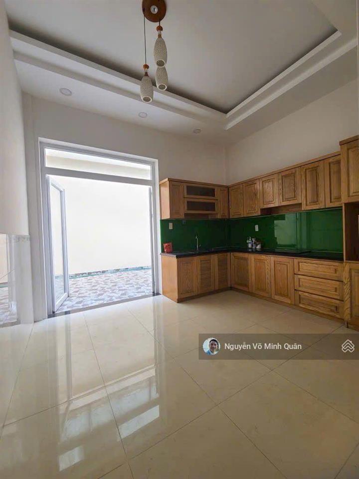 Nhà đẹp 4 tầng khu bàn cờ sát trường chinh p. đông hưng thuận. dt 4mx24m. khu nhà cao tầng.8.9 tỷ