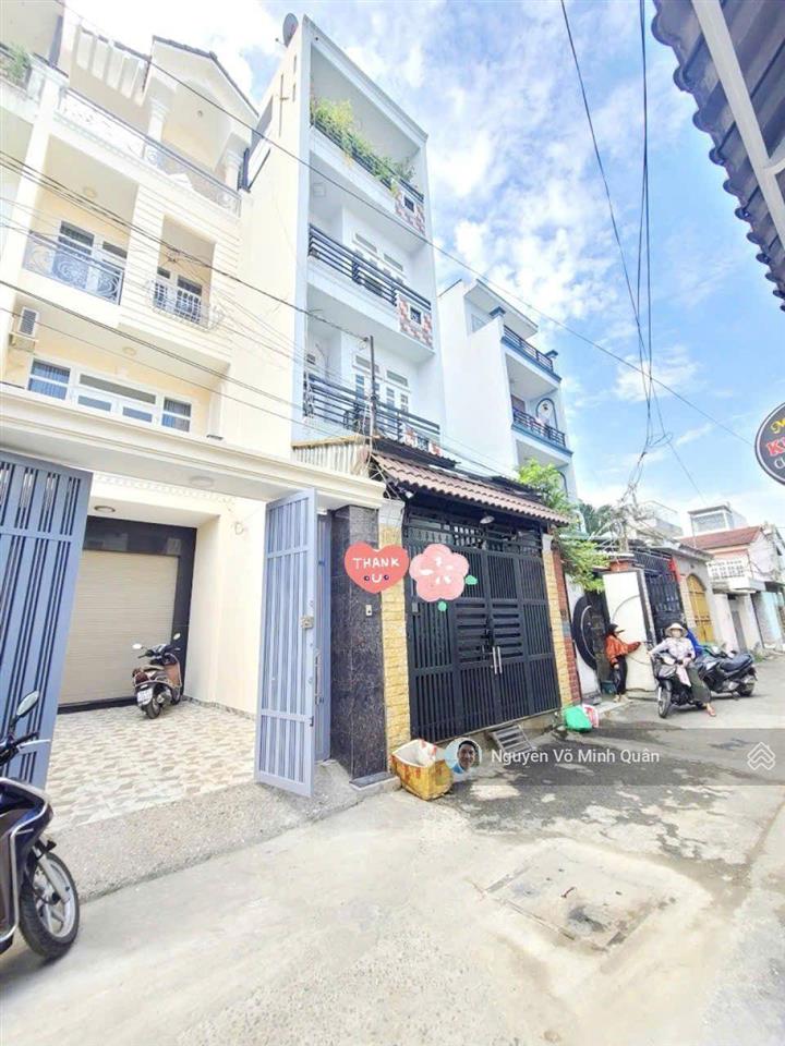 Nhà đẹp 4 tầng khu bàn cờ sát trường chinh p. đông hưng thuận. dt 4mx24m. khu nhà cao tầng.8.9 tỷ