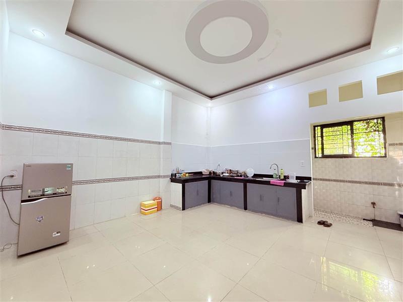 Nhà 3 tầng cách 20m ra mặt tiền phan huy ích, trường chinh. dt 5mx21m đường 8m thông chỉ 11.5 tỷ
