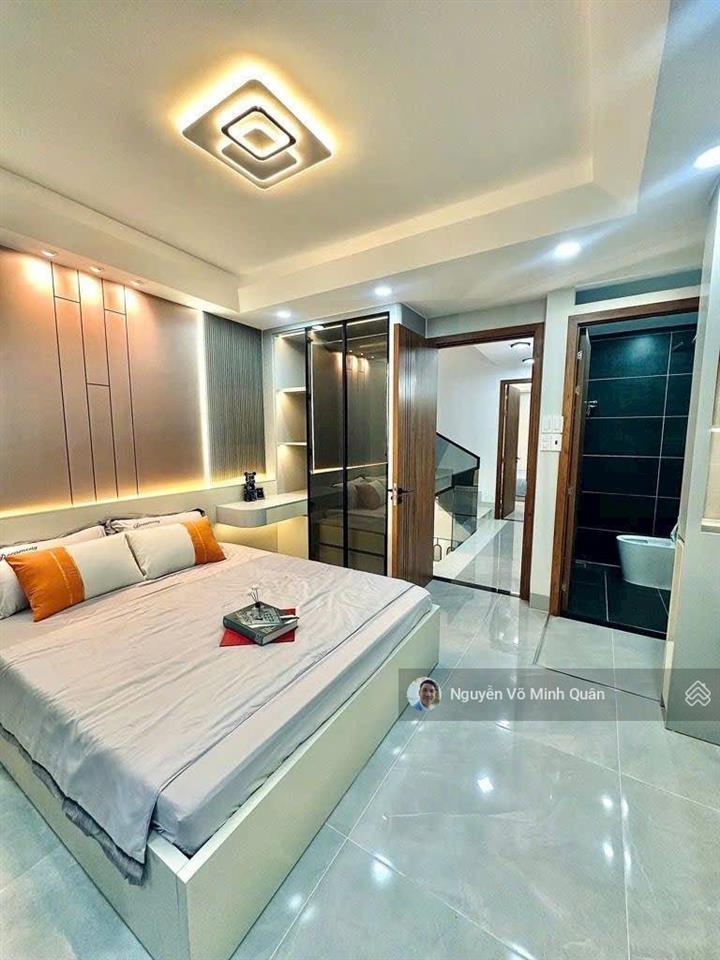 Nhà đẹp 5 tầng full nội thất huỳnh văn nghệ p tân sơn. chủ xây dựng tâm huyết.dt 4.5mx13m.hẻm ô tô