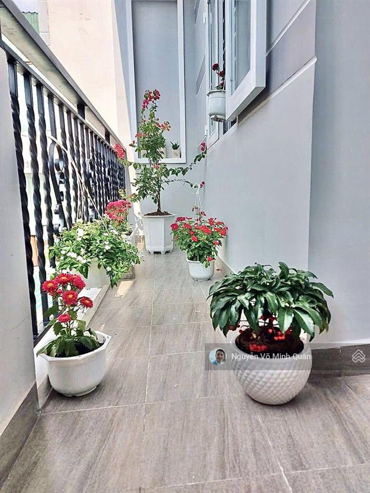 Nhà đẹp 2 tầng phan huy ích p tân sơn sát trường chinh. dt 5mx16m hẻm ô tô vào nhà. chỉ 6.4 tỷ tl