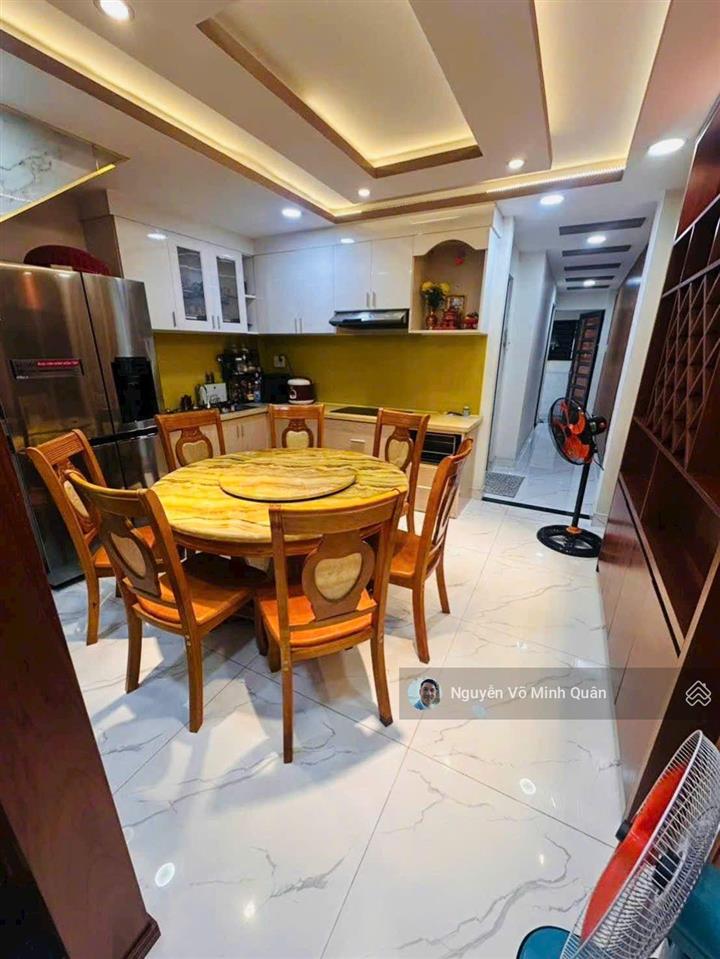 Nhà đẹp 2 tầng 2 mặt tiền trước sau đông hưng thuận sát nguyễn văn quá. dt 4mx20m. chỉ 6.4 tỷ tl