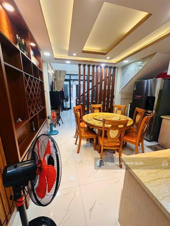 Nhà đẹp 2 tầng 2 mặt tiền trước sau đông hưng thuận sát nguyễn văn quá. dt 4mx20m. chỉ 6.4 tỷ tl