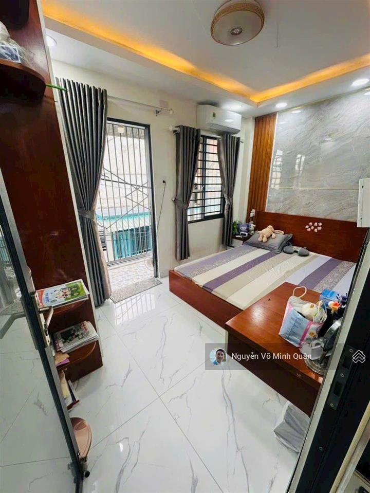 Nhà đẹp 2 tầng 2 mặt tiền trước sau đông hưng thuận sát nguyễn văn quá. dt 4mx20m. chỉ 6.4 tỷ tl