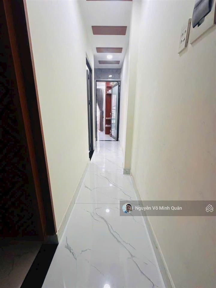 Nhà đẹp 2 tầng 2 mặt tiền trước sau đông hưng thuận sát nguyễn văn quá. dt 4mx20m. chỉ 6.4 tỷ tl