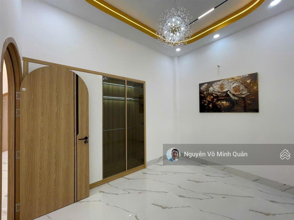 Nhà đẹp 2 tầng full nội thất ở ngay dt 5mx23m dtcn 115m2 ngay phan văn hớn gần chợ bà điểm chỉ 6 tỷ