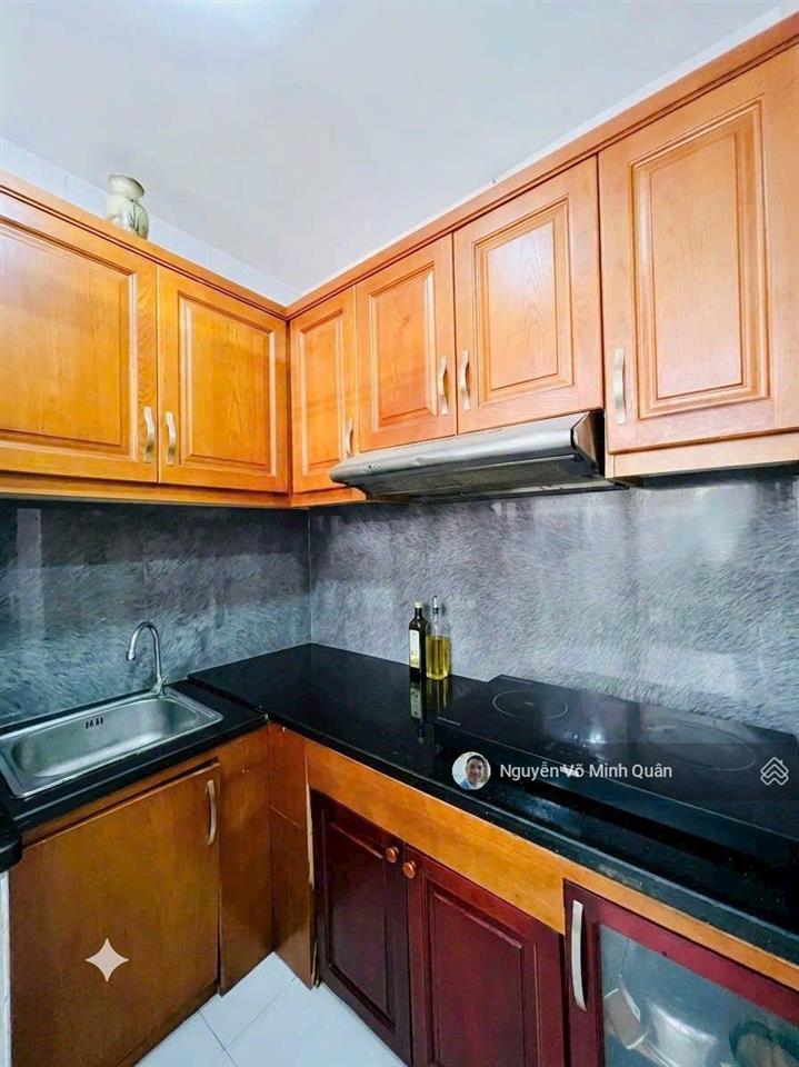 Nhà 2 tầng bề thế 8mx11m dtcn 88m2.hiện trạng 2 căn.hẻm ô tô thông sát phan huy ích trường chinh