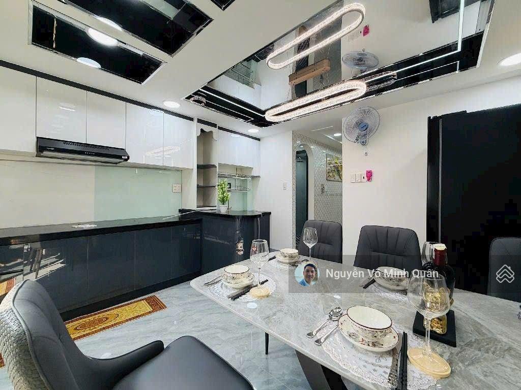 Nhà đẹp 5 tầng full nội thất khu vip phan huy ích p.tân sơn.dt 4mx12m.hẻm ô tô sát mặt tiền.5.9 tỷ