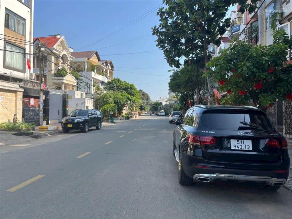 Nhà 3 tầng khu 38ha dương thị giang p. đông hưng thuận. dt 4mx18m sát phan văn hớn. chỉ 8.19 tỷ tl