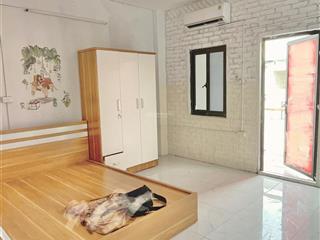 Chính chủ cho thuê phòng ban công to đủ đồ, khép kín giá rẻ cho sinh viên, cặp vợ chồng kđt văn phú