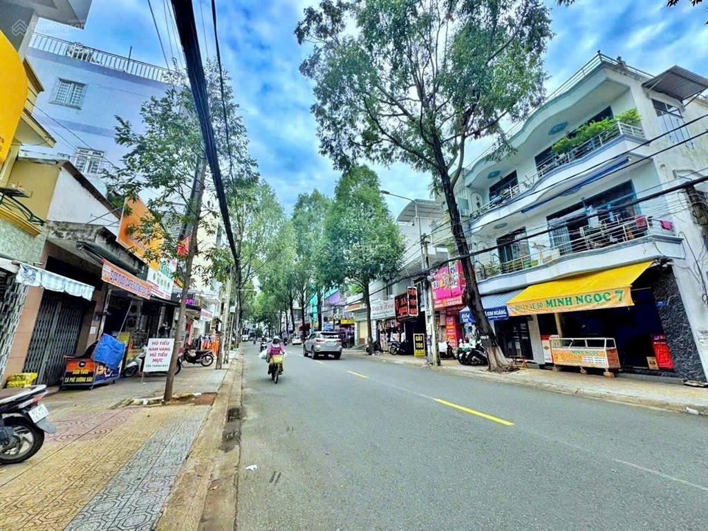 Nhà mặt tiền vị trí kinh doanh đa nghành nghề lâu đời biên hòa